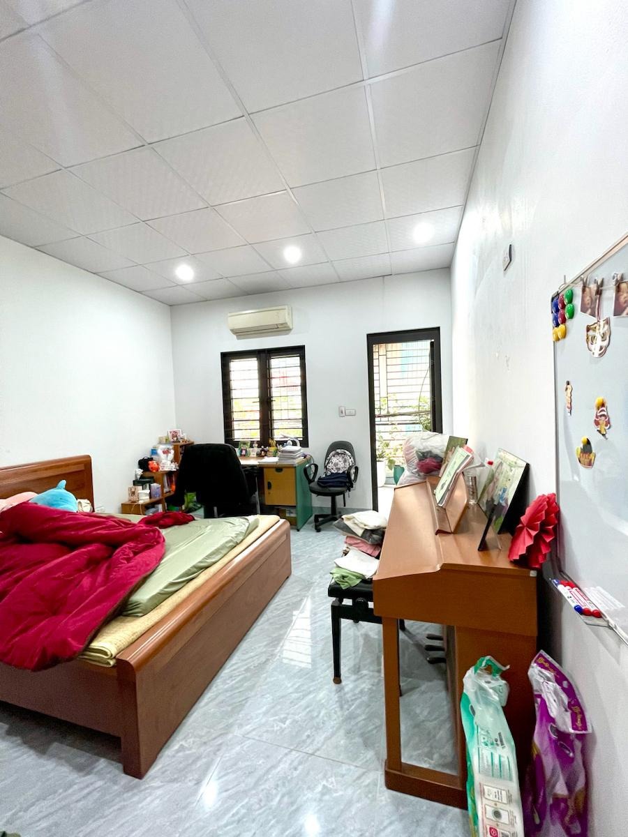 Bán nhà kim ngưu gần hồ 60m2, 4m mặt tiền, 5.5 tỷ - Vị trí đẹp, tiện ích đầy đủ