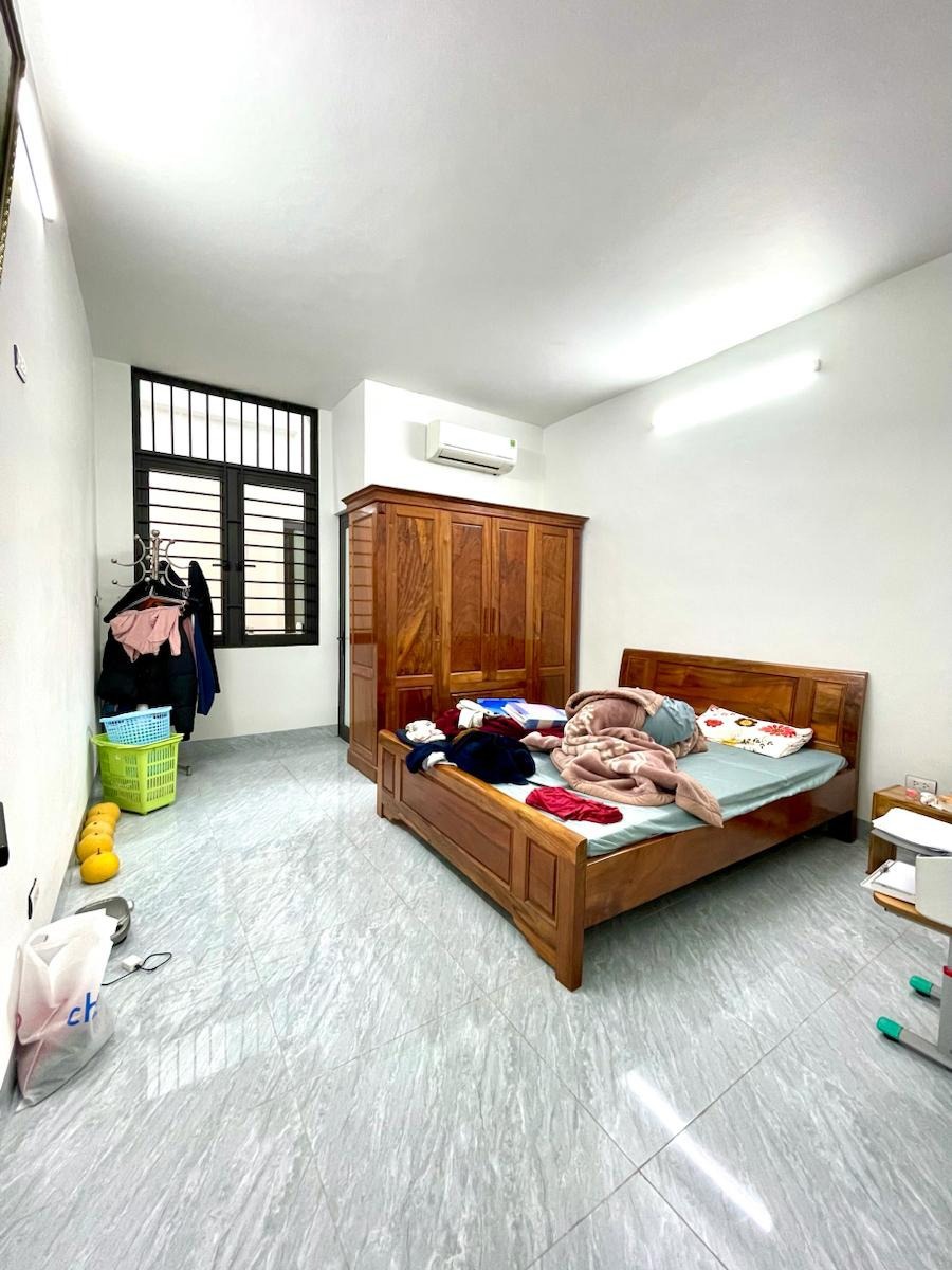 Bán nhà kim ngưu gần hồ 60m2, 4m mặt tiền, 5.5 tỷ - Vị trí đẹp, tiện ích đầy đủ
