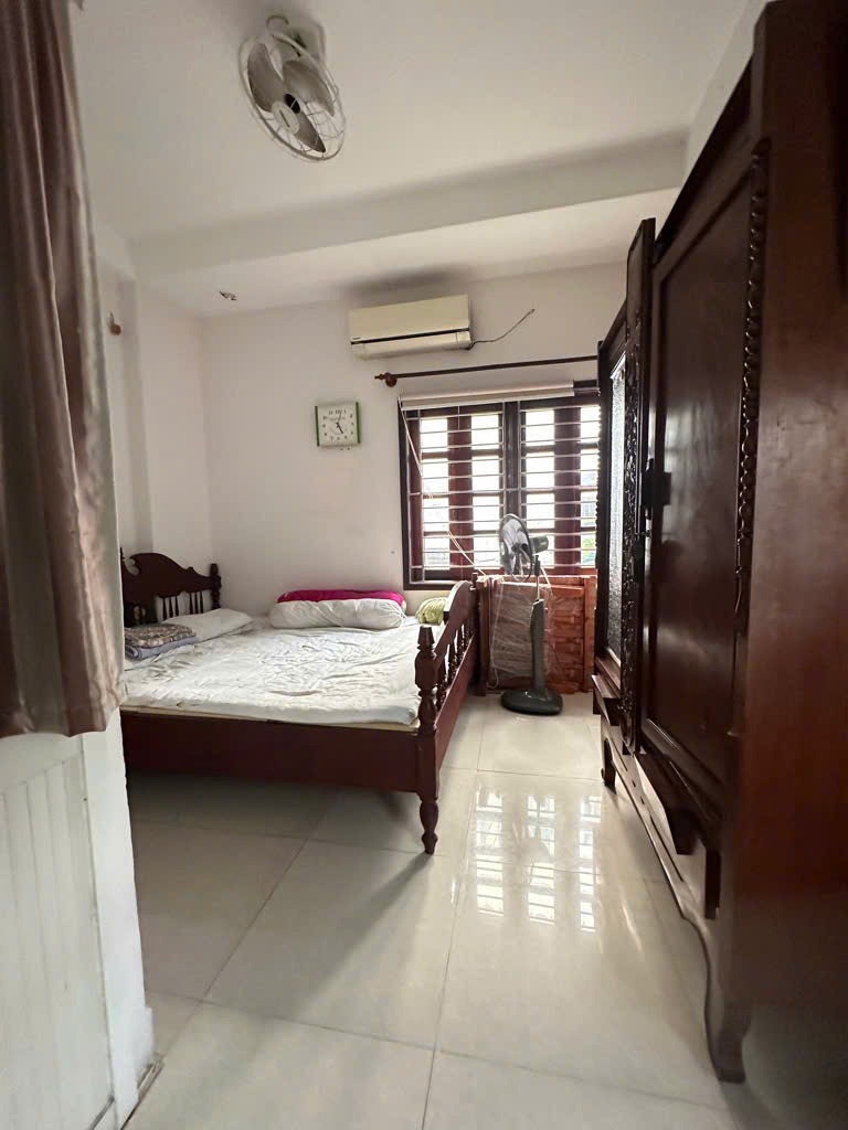 Bán Nhà Hẻm Quận 8: 3.8m x 14m, 2 Lầu, Giá 4.7 Tỷ