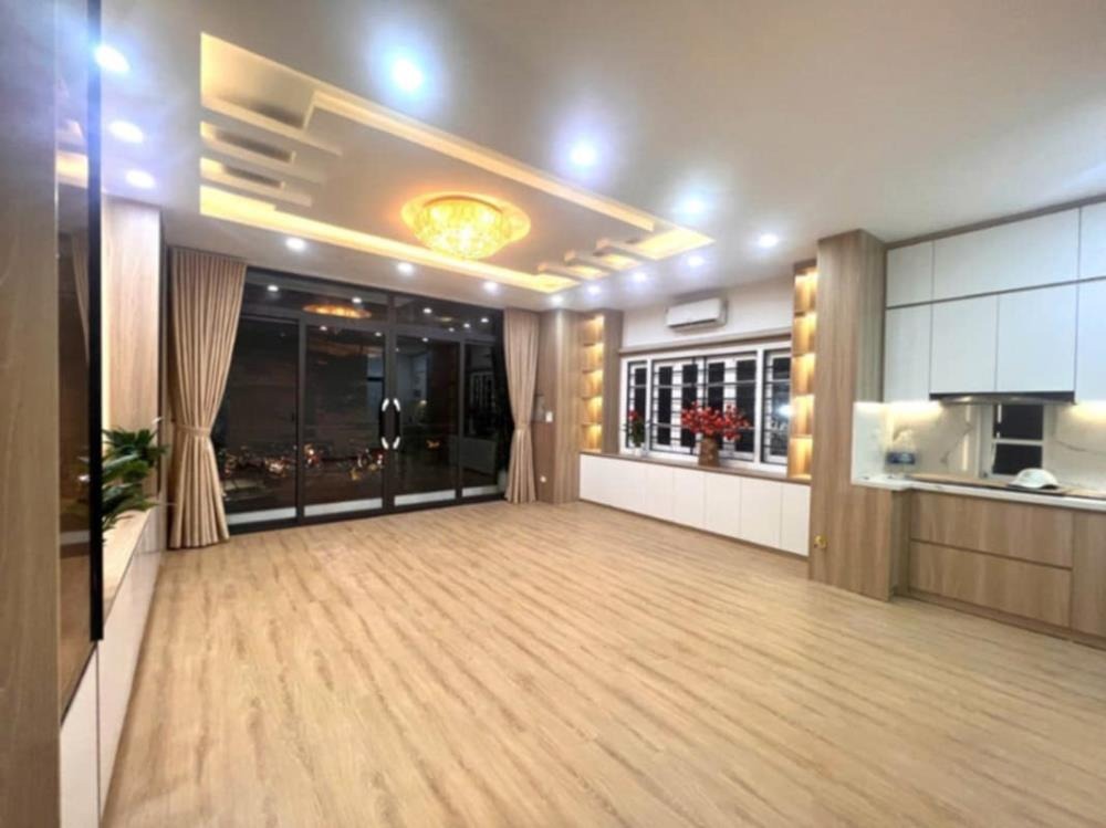 Bán nhà siêu phẩm mặt phố La Thành - Ô tô kinh doanh - Sổ nở hậu