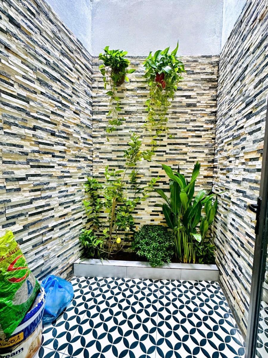 Bán Nhà Ngõ Hòa Bình, Phố Minh Khai: 42m2, 5 Tầng, 8.6 Tỷ - Vị Trí Đắc Địa