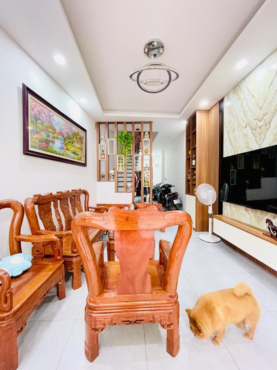 Bán Nhà Ngõ Hòa Bình, Phố Minh Khai: 42m2, 5 Tầng, 8.6 Tỷ - Vị Trí Đắc Địa