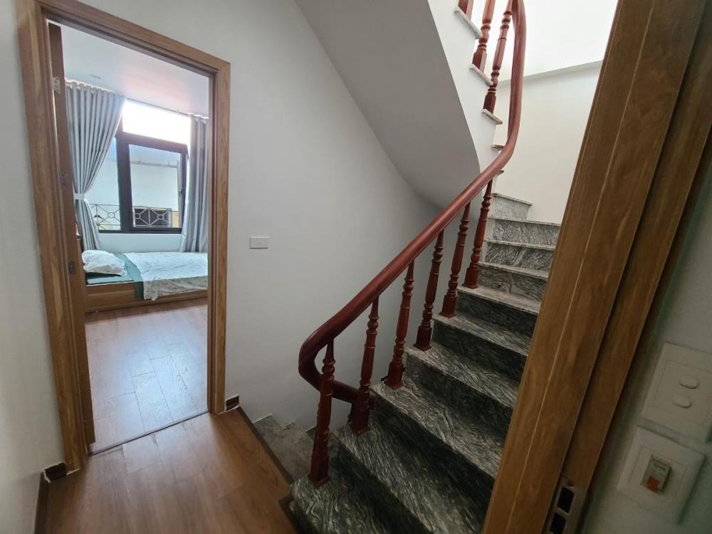Bán Gấp Nhà Phố Minh Khai: 36m2, 5 Tầng, 7.xx Tỷ - Full Đồ, Dòng Tiền Tốt