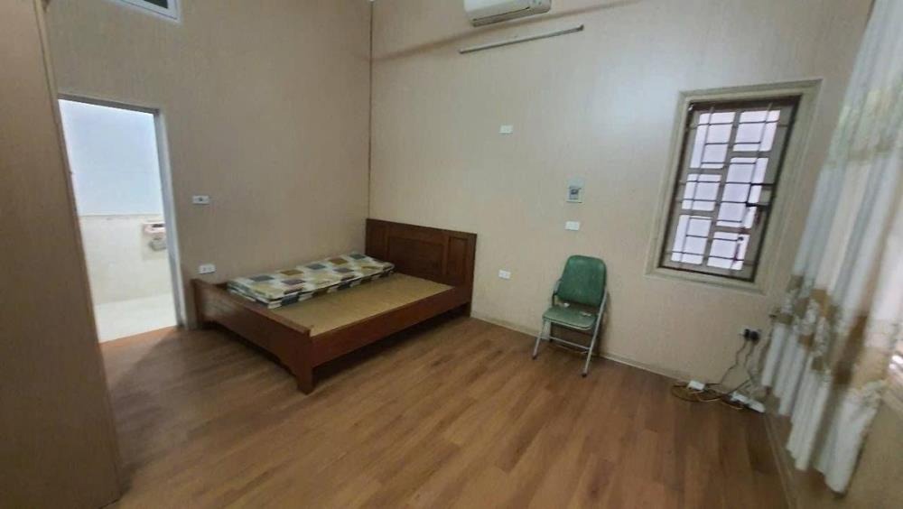 Bán Nhà Hoàng Ngân, Thanh Xuân - Mặt Tiền Rộng, Giá Tốt