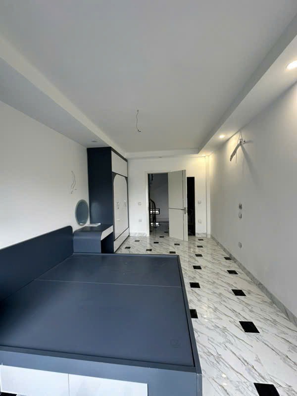 Bán Nhanh Nhà Trương Định 42m2, 5 Tầng, Thang Máy, Giá 8.5 Tỷ