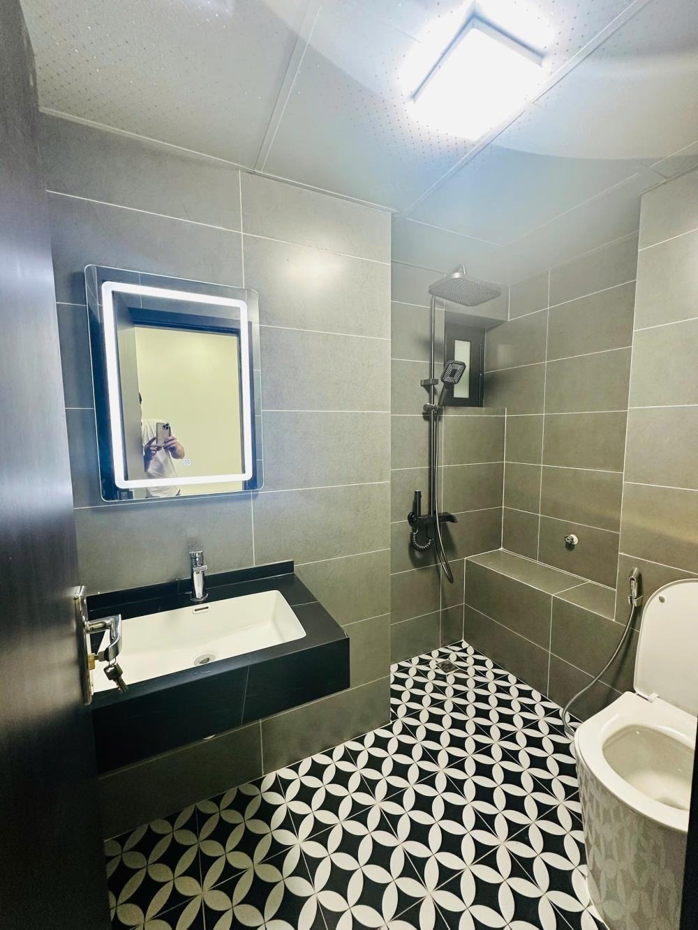 Chính chủ bán căn hộ 2PN, 2WC Linh Đàm, Sổ Đỏ Cất Két