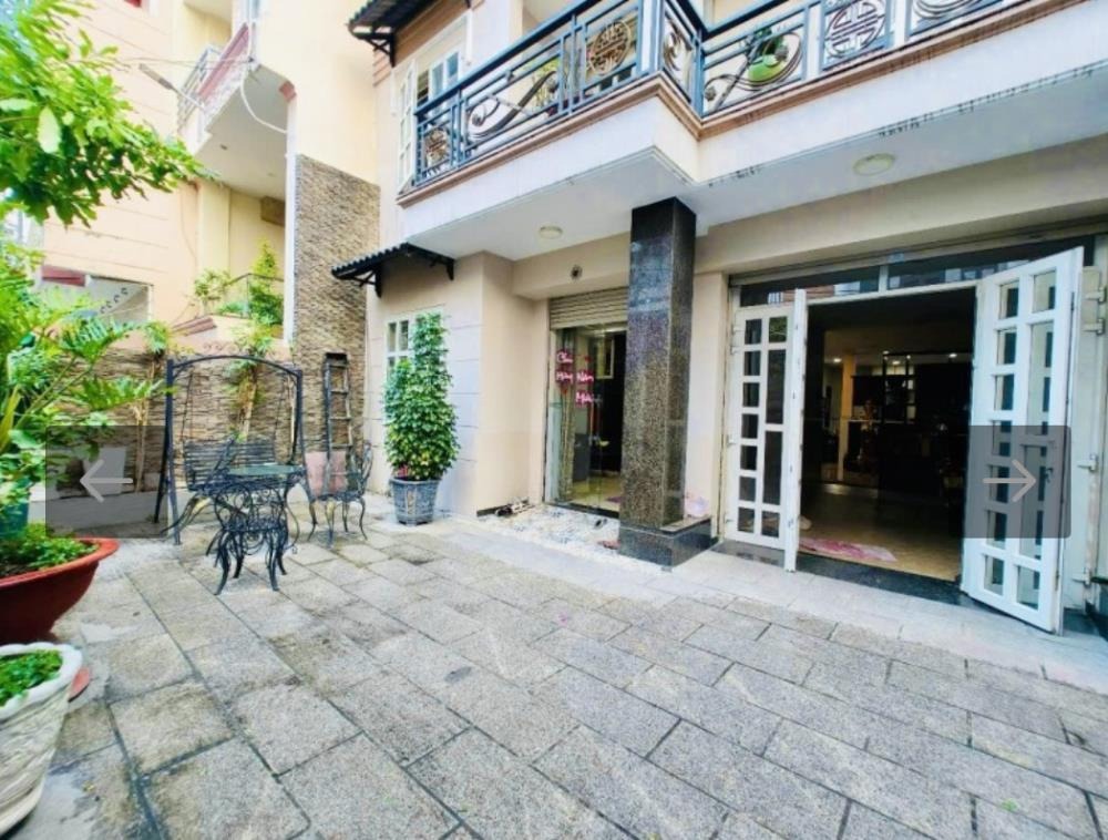 Biệt Thự Cao Cấp 209m2 Trung Tâm - Giá 24 Tỷ