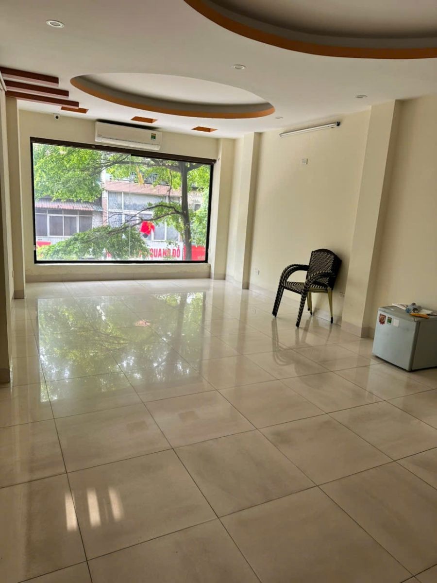 Cho Thuê Mặt Phố Khâm Thiên - 69m2/Sàn - Giá 40 Triệu/Tháng