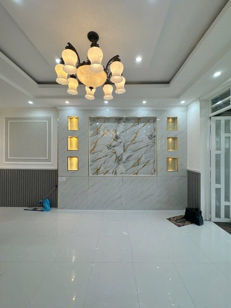 Bán Nhà Tây Mỗ, Nam Từ Liêm - Giá 7.4 Tỷ, Vị Trí Đắc Địa