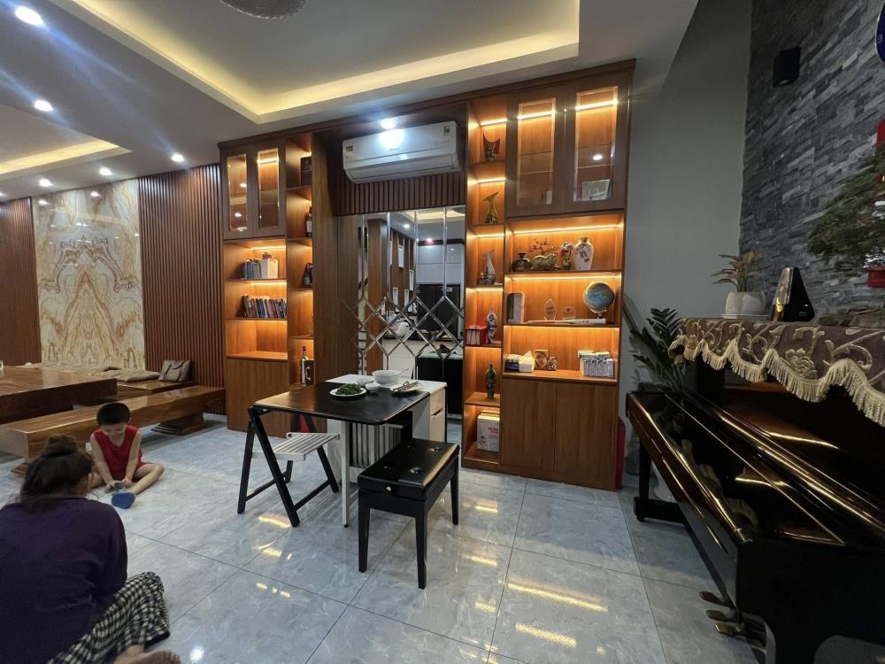 Lê Trọng Tấn Hà Đông: Siêu phẩm phân lô, gara ô tô, nhà 5 tầng thang máy - Giá tốt nhất