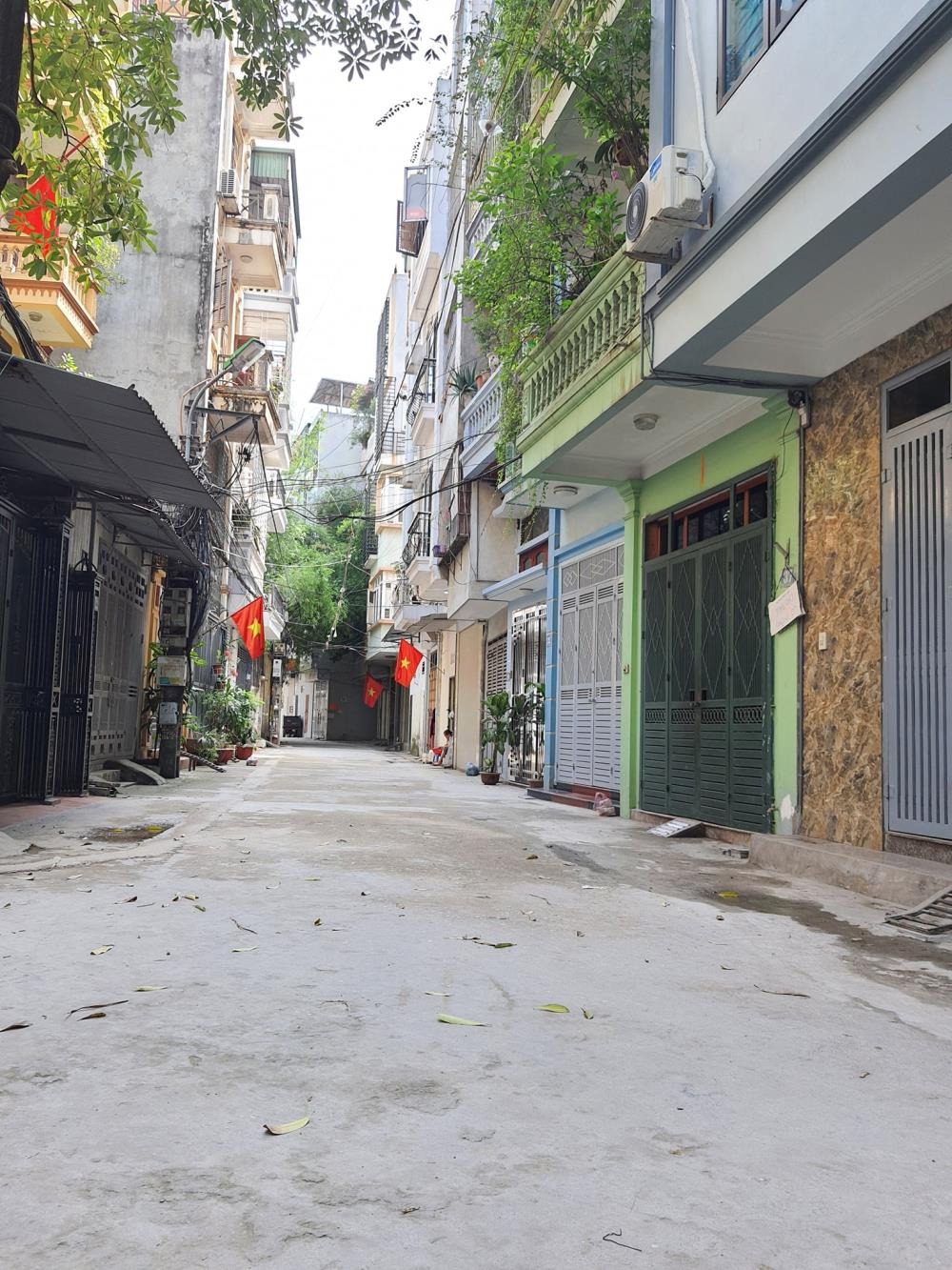 Bán nhà phố Tam Khương, Đống Đa: 78m2, 4 tầng, Ô Tô Tránh, Giá 21 tỷ