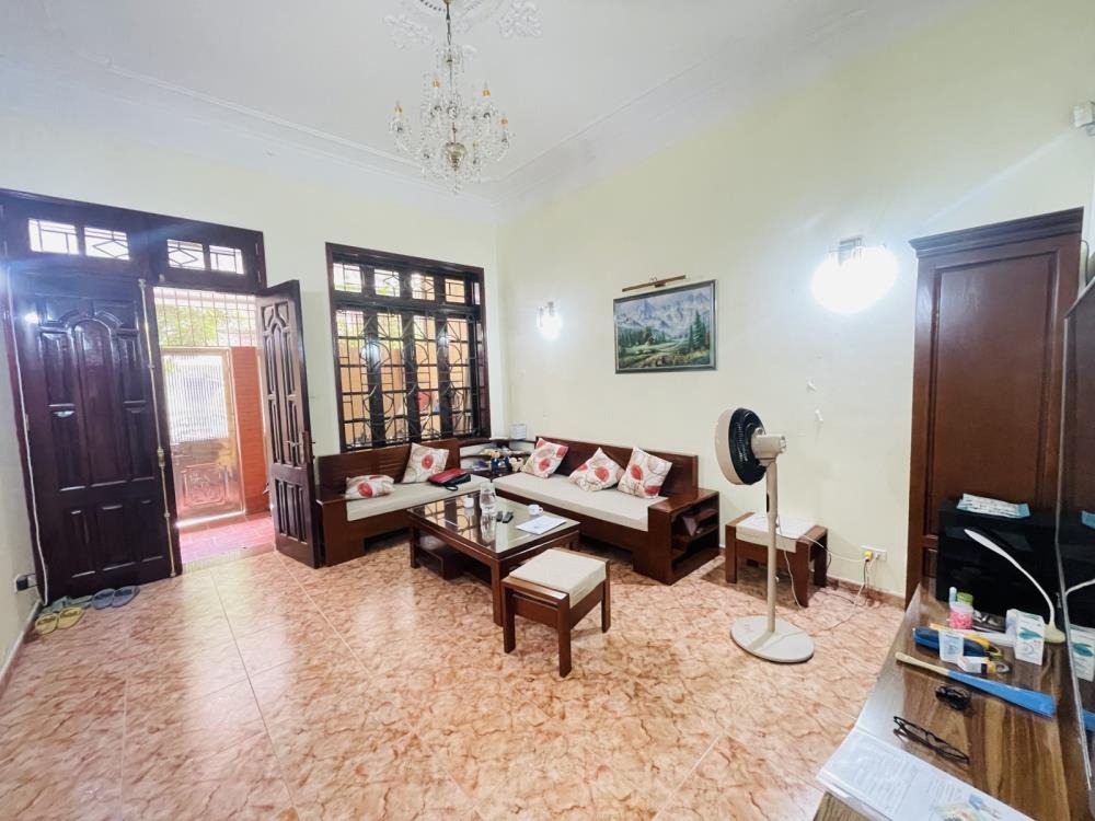 Bán nhà phố Tam Khương, Đống Đa: 78m2, 4 tầng, Ô Tô Tránh, Giá 21 tỷ