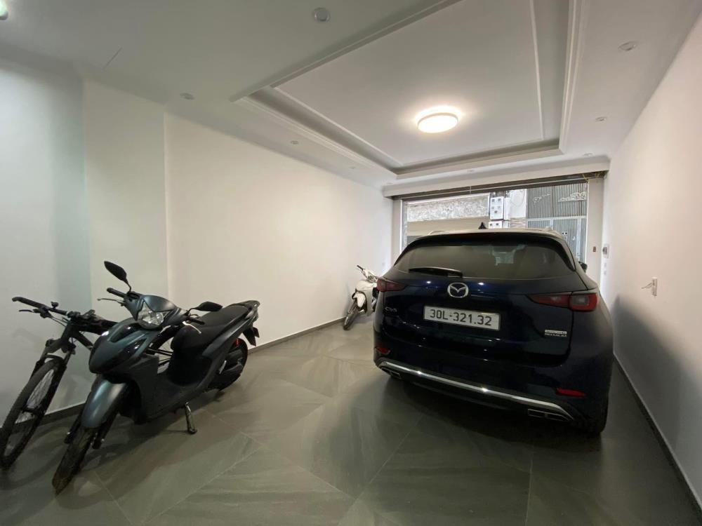 Bán nhà đội cấn - Ba Đình: 9 tầng, 50m2, gara, vỉa hè rộng - Đầu tư/Cho thuê
