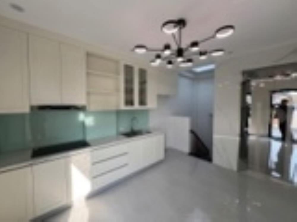 Bán nhà phố Tô Hiệu, Hà Đông: 5 tầng, thang máy, 10 tỷ