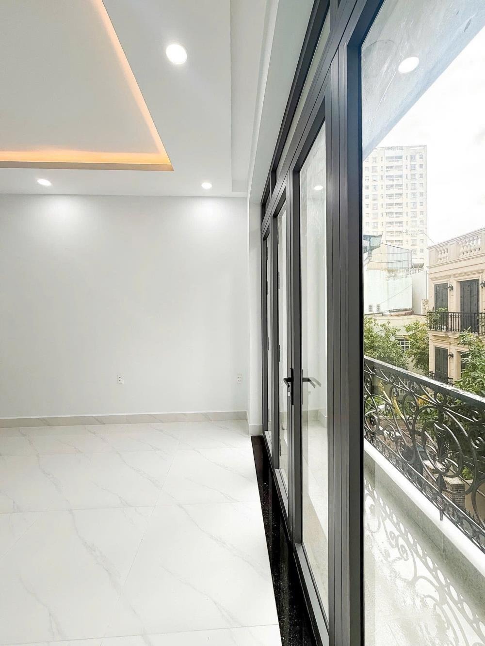 Nhà Mới 5 Tầng, 5PN, Bình Thạnh - Vị Trí Đắc Địa, Gần Đại Học