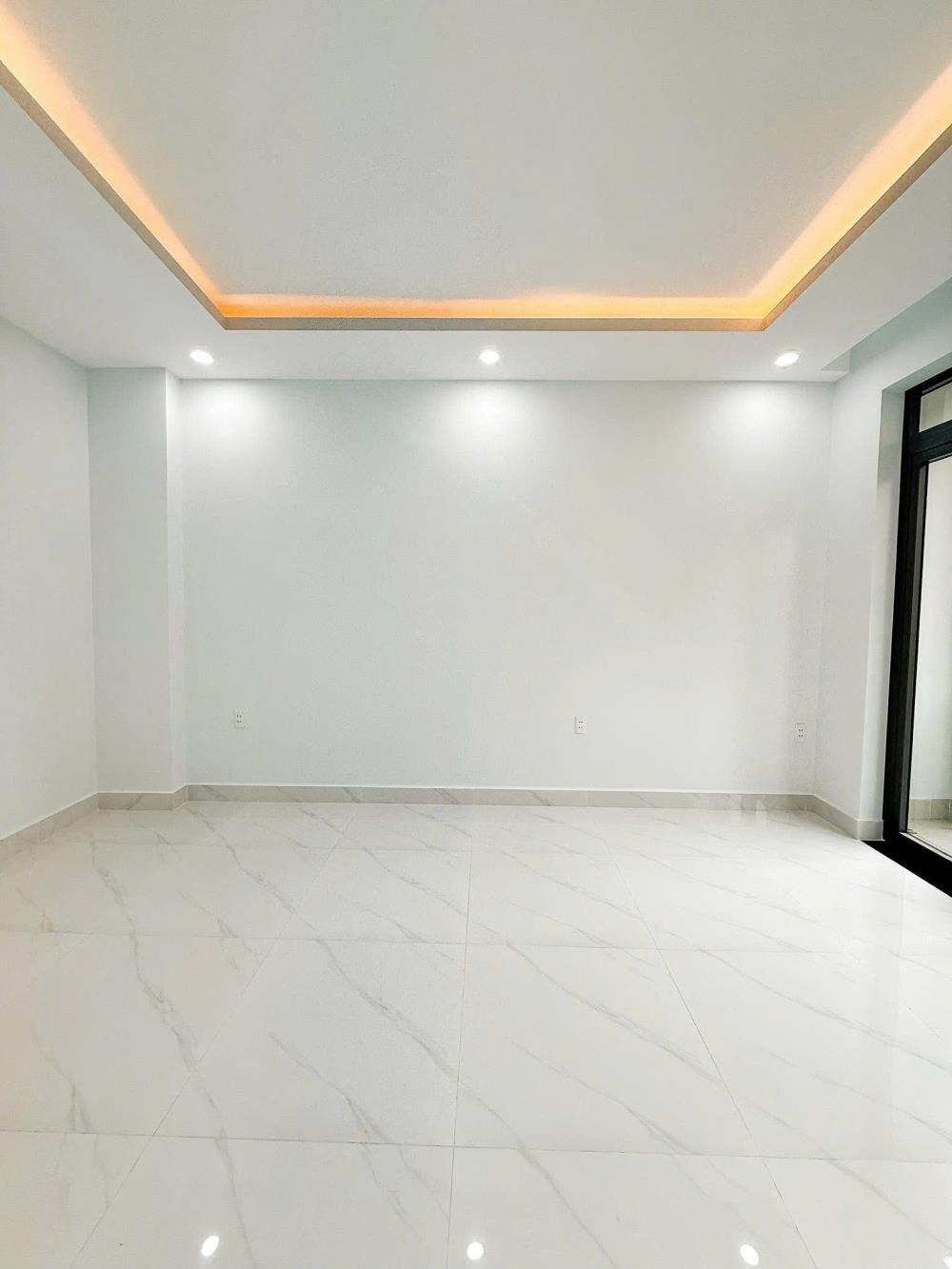 Nhà Mới 5 Tầng, 5PN, Bình Thạnh - Vị Trí Đắc Địa, Gần Đại Học