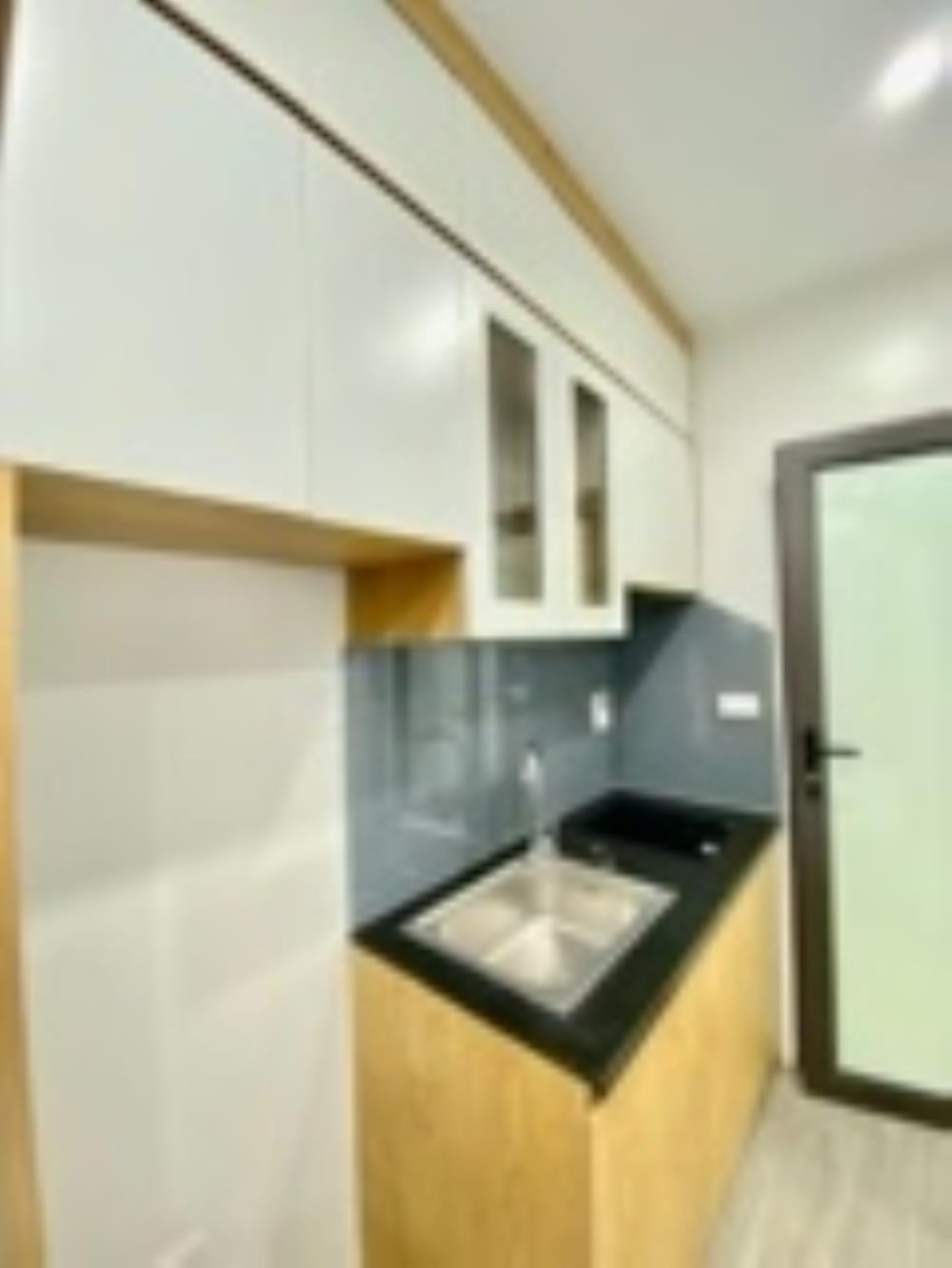 Nhà Phố Lê Lợi 5 Tầng, Thang Máy, Ô Tô Đỗ Cửa - Giá Chỉ 10 Tỷ