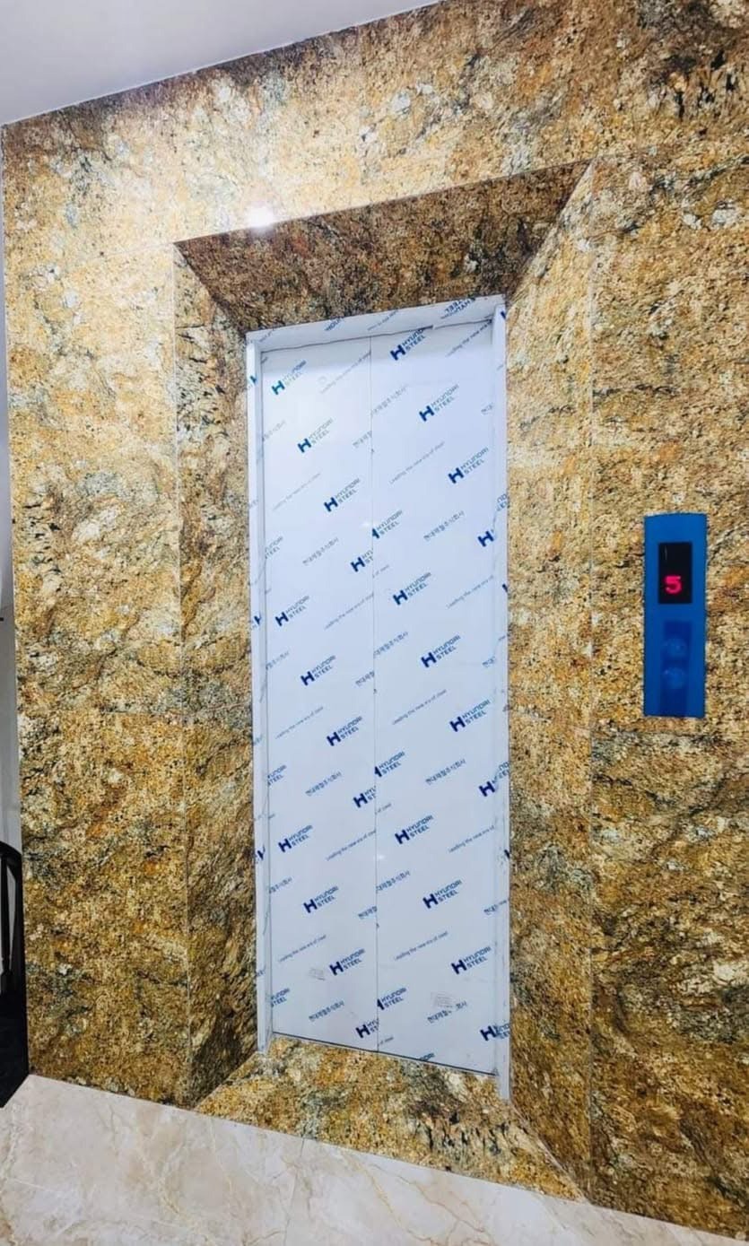 Nhà Phố Lê Lợi 5 Tầng, Thang Máy, Ô Tô Đỗ Cửa - Giá Chỉ 10 Tỷ