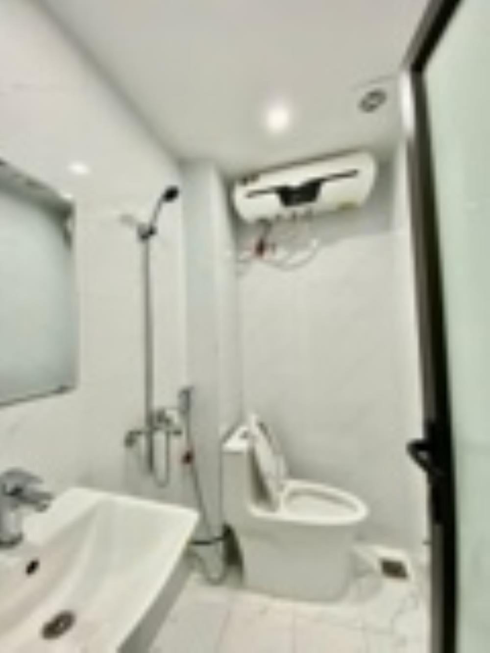 Nhà Phố Lê Lợi 5 Tầng, Thang Máy, Ô Tô Đỗ Cửa - Giá Chỉ 10 Tỷ
