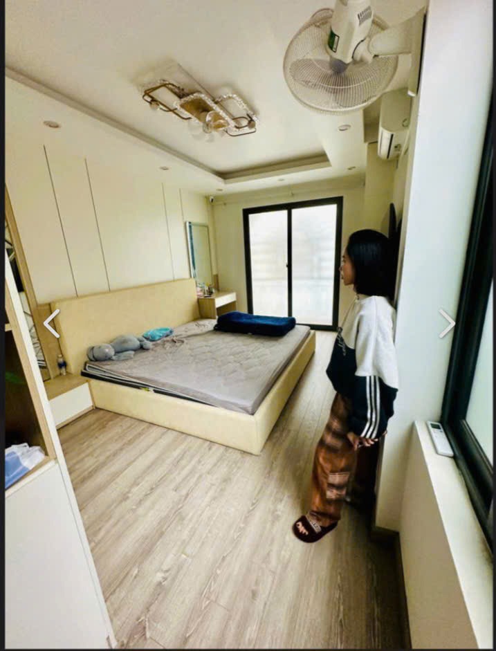 Bán nhà riêng Quận Thanh Xuân, 5 tầng, 50m2, ô tô vào cửa, giá 14.5 tỷ