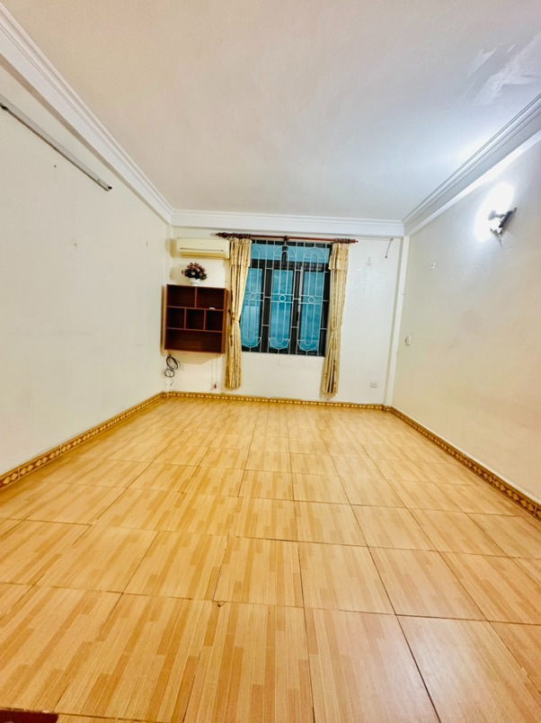 Bán Nhà Phố Thịnh Liệt Hoàng Mai: 4 Tầng, Ngõ Thoáng, Giá Tốt