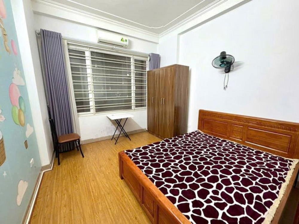 Bán nhà Dịch Vọng Hậu 36m2, 5 Tầng, Trung Tâm Quận Cầu Giấy