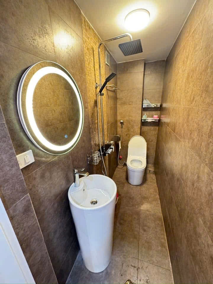 Ngõ 120 Tân Mai: Nội Thất Đẳng Cấp, Kinh Doanh Đỉnh, Ô Tô Gần