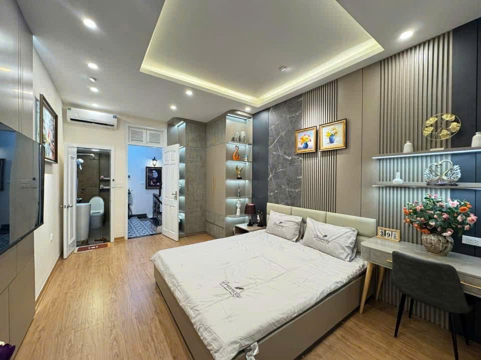 Ngõ 120 Tân Mai: Nội Thất Đẳng Cấp, Kinh Doanh Đỉnh, Ô Tô Gần
