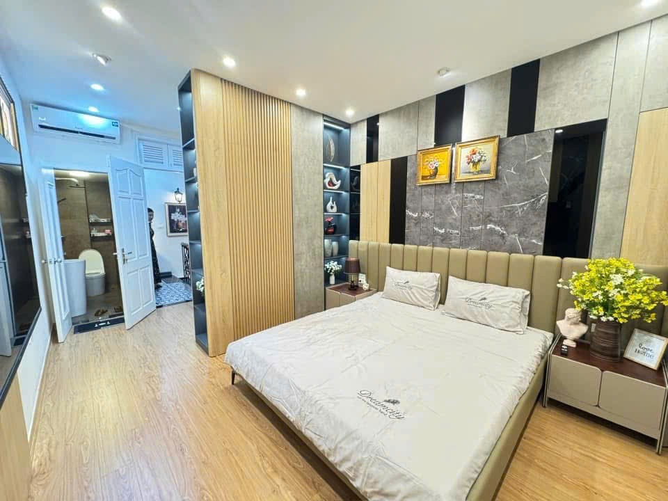 Ngõ 120 Tân Mai: Nội Thất Đẳng Cấp, Kinh Doanh Đỉnh, Ô Tô Gần