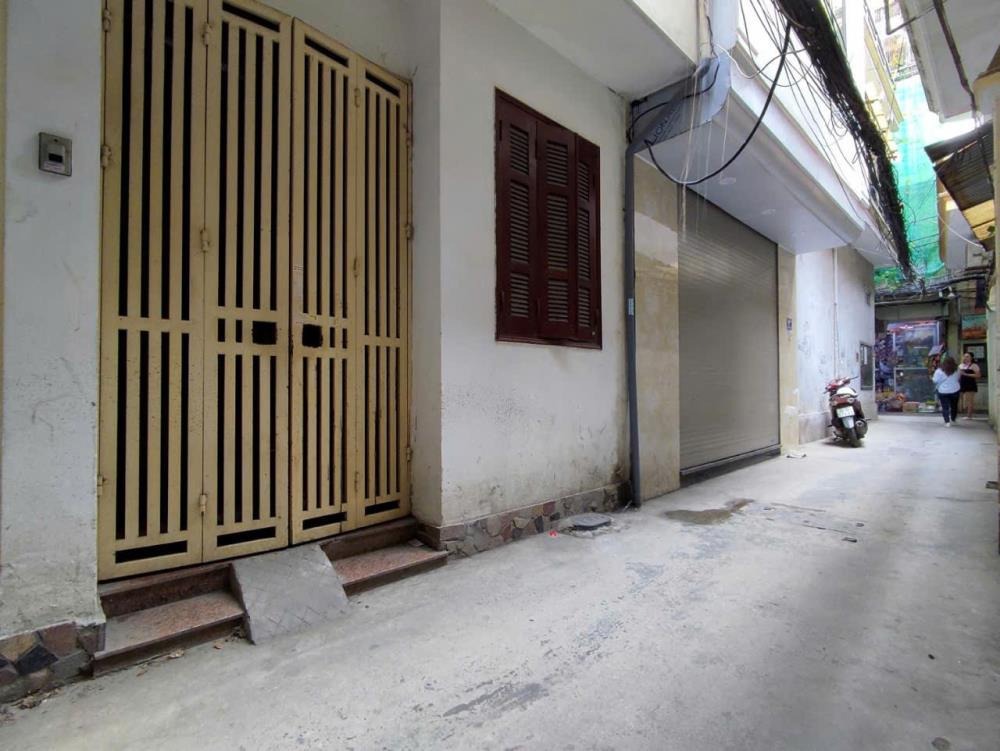Yên Hòa - Nhà 5 Tầng, 6.2 Tỷ, Ô Tô Đỗ Cửa, Nở Hậu 8cm