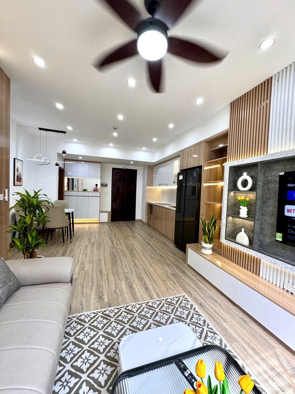 Căn hộ 2PN Tây Nam Linh Đàm - Full Nội thất - Giá 4.2 tỷ