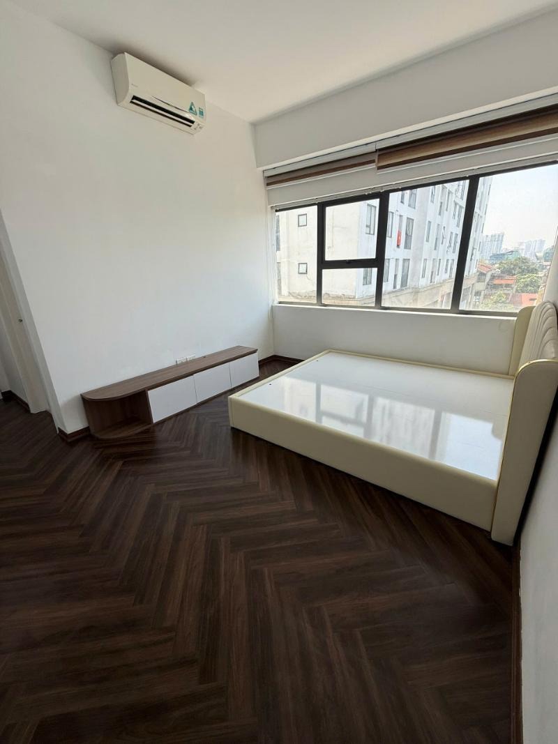 Bán Căn Chung Cư Nguyễn Huy Tưởng: 3PN, Full Nội Thất, Giá Tốt