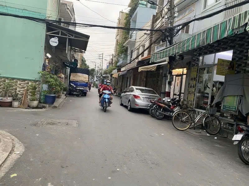 Nhà Mặt Tiền Trần Văn Cẩn, Giá 7.5 Tỷ - Vị Trí Đắc Địa, KD Tốt