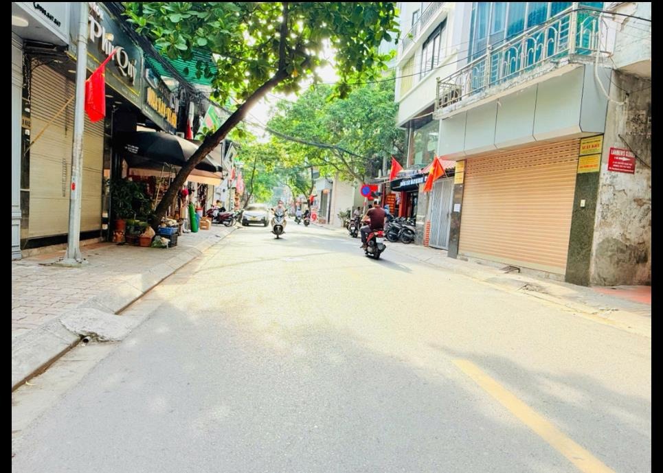 Siêu phẩm mặt phố Nguyễn Ngọc Nại: Kinh doanh đỉnh, sổ vuông vắn, giá tốt