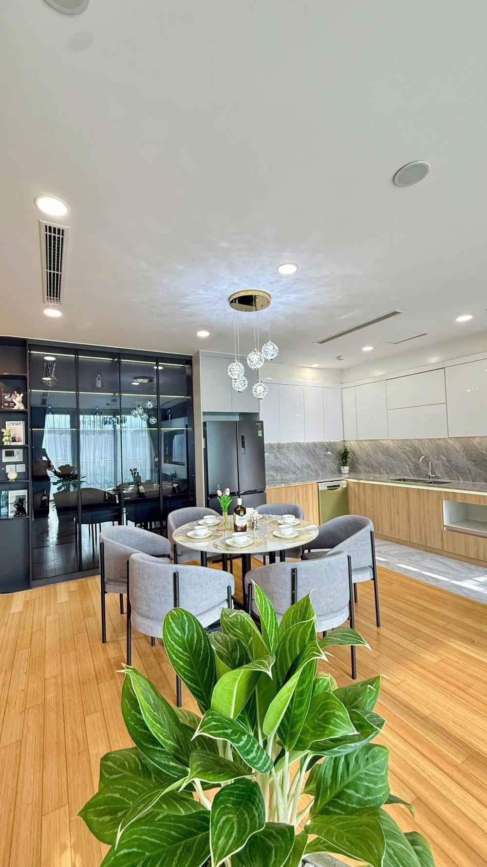 Bán Căn Hộ Sông Hồng Park View 172m2, 3PN, Full Nội Thất, Giá 12.3 Tỷ