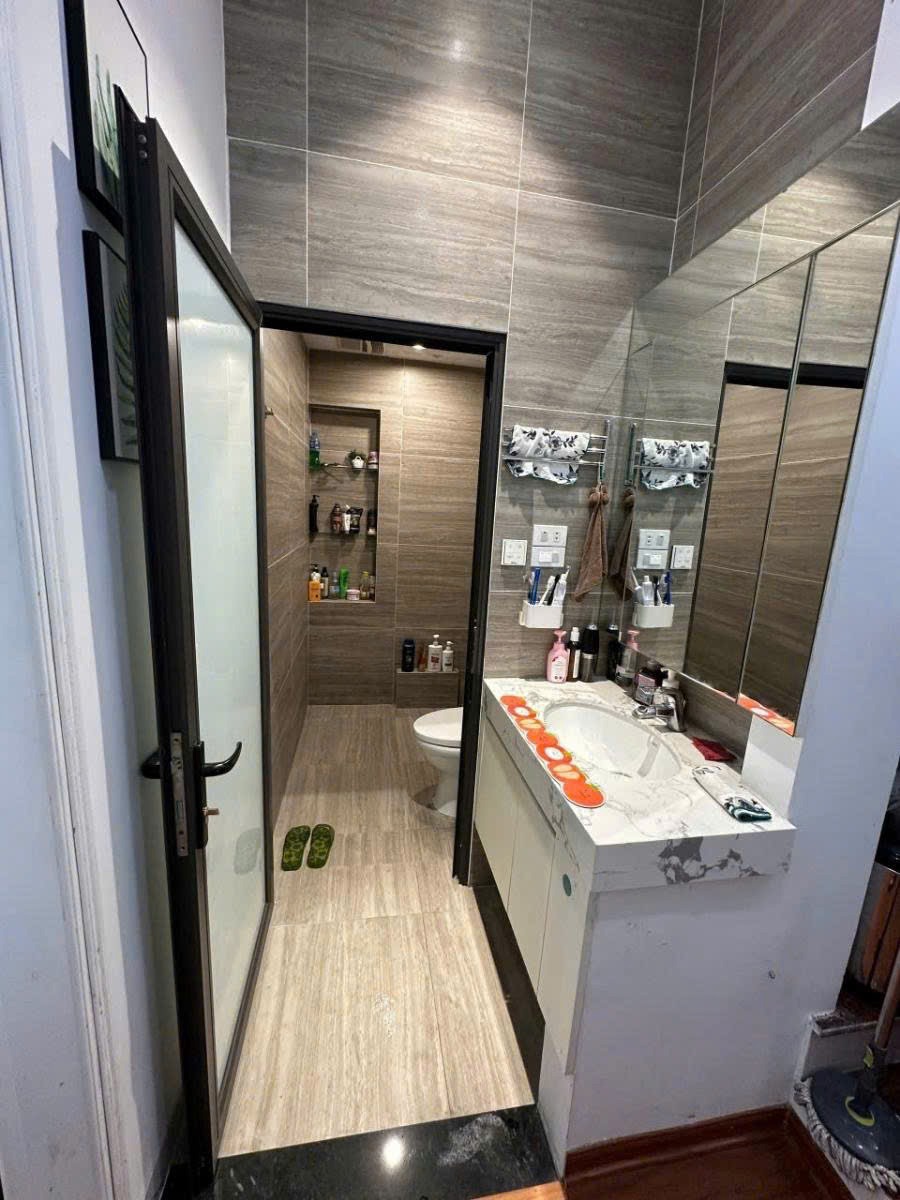 Bán nhà phố Thái Hà, Đống Đa - 50m2, 4 Tầng, Mặt Tiền 4m, Giá Tốt