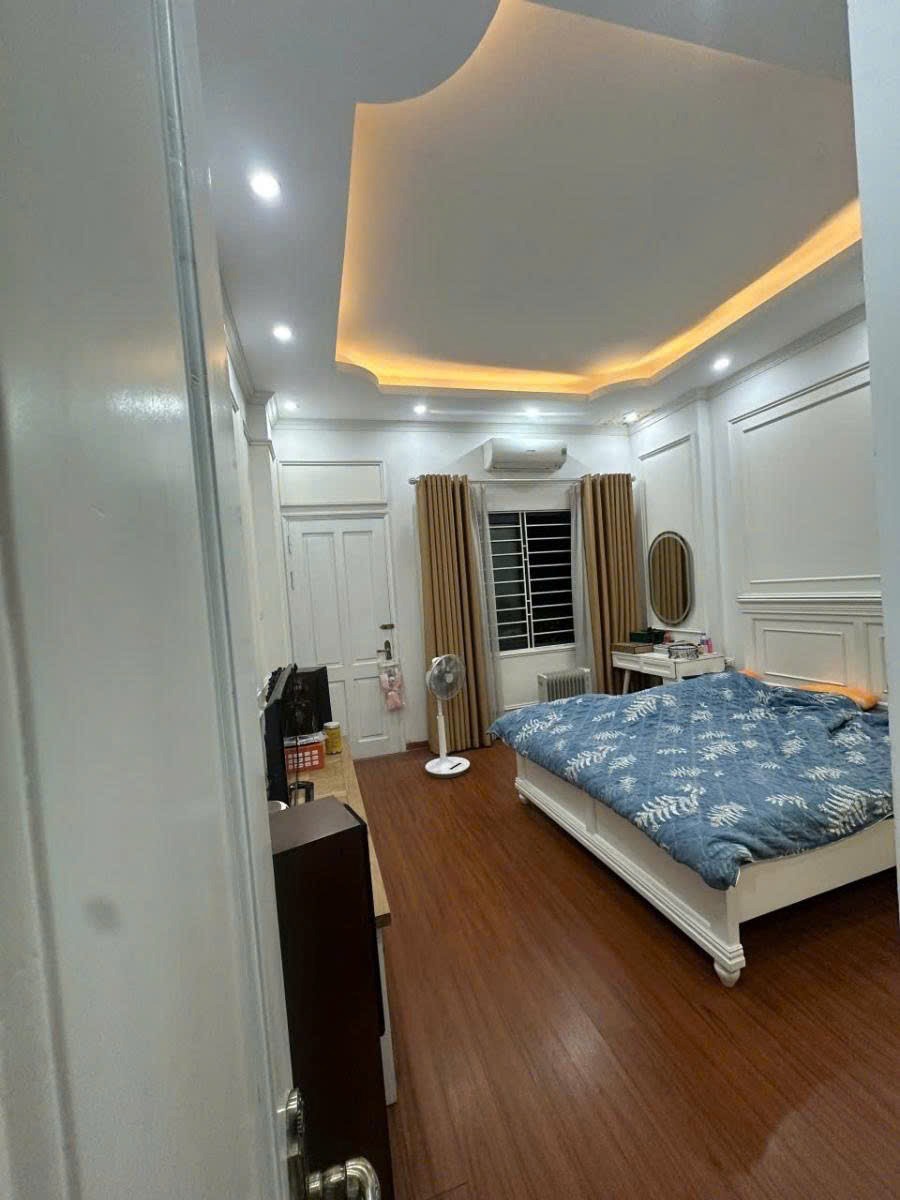 Bán nhà phố Thái Hà, Đống Đa - 50m2, 4 Tầng, Mặt Tiền 4m, Giá Tốt