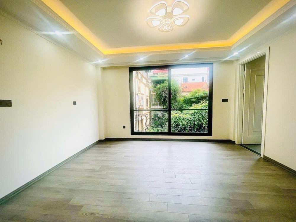 Bán nhà phố Thái Hà - Đống Đa - 50m2 - 6 Tầng - Mặt Tiền 7m - Giá Tốt