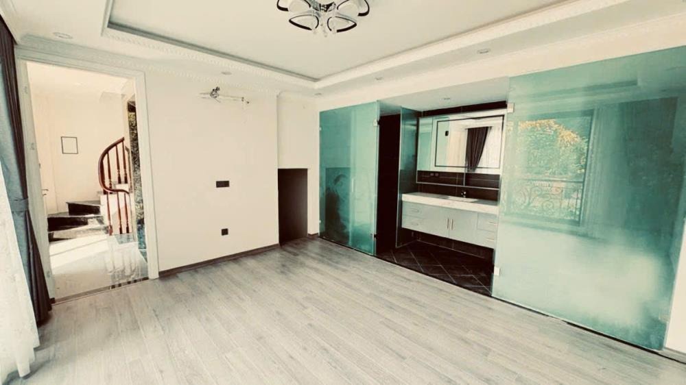 Bán nhà phố Thái Hà - Đống Đa - 50m2 - 6 Tầng - Mặt Tiền 7m - Giá Tốt