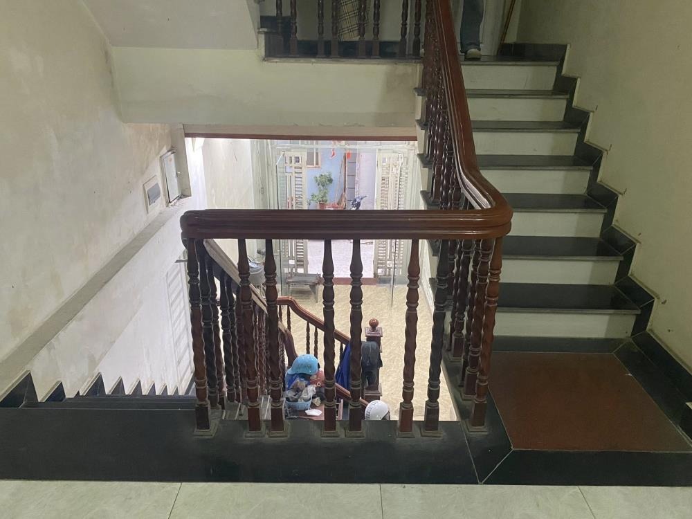 Thụy Phương: Nhà 4 Tầng, 37m², Ô Tô Đỗ Cửa, Giá 6.5 Tỷ