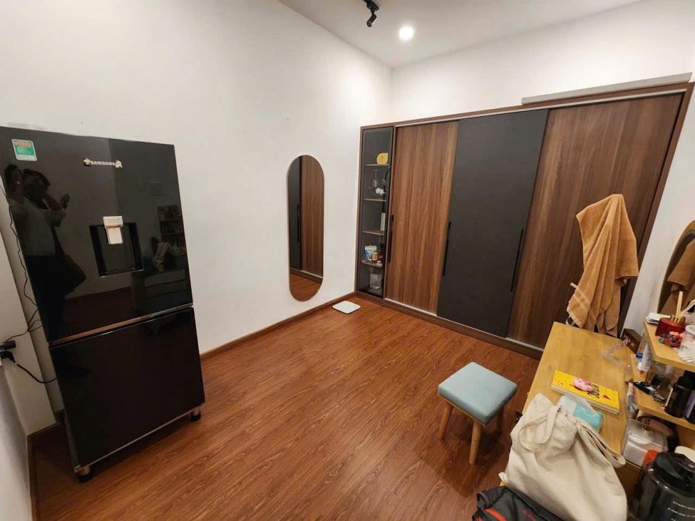 Bán nhà Bình Tân giá rẻ: 3 tầng, hẻm xe hơi 6m, 6 phòng ngủ - 6.6 tỷ
