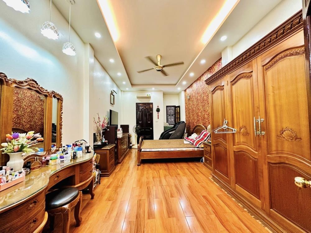 Bán Nhà Phố Ngọc Hà, Ba Đình - 30m2, 6 Tầng, Giá 6.89 Tỷ