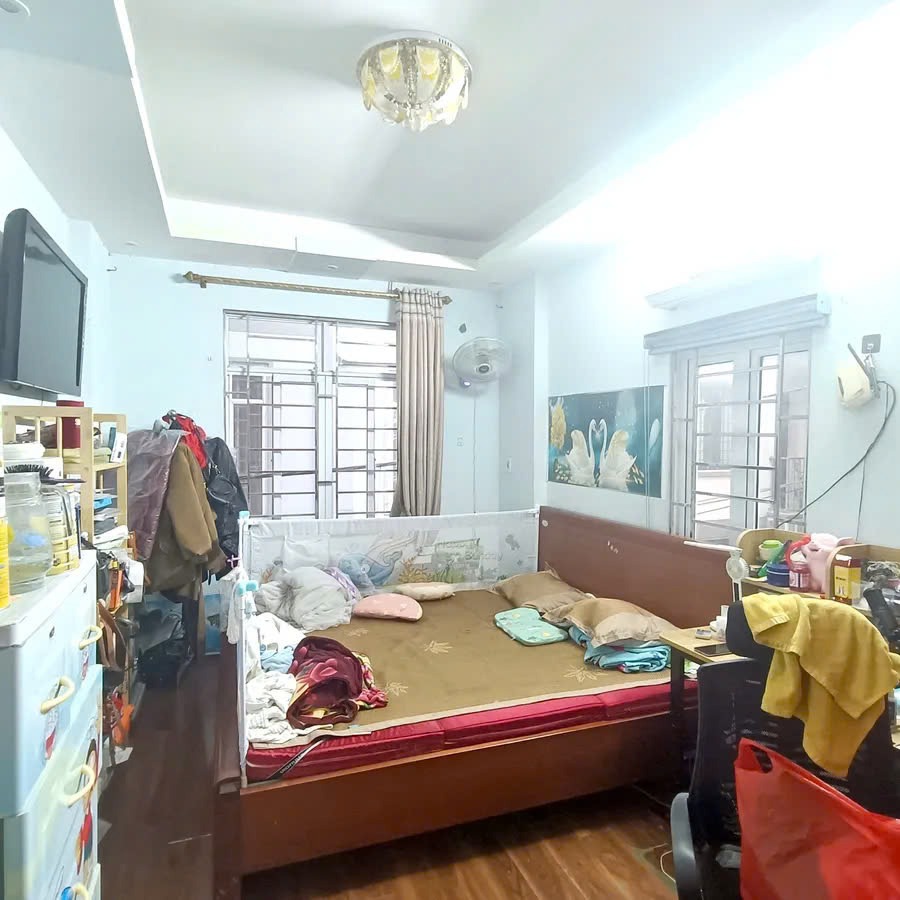 Bán Nhà Ngũ Cốc Hoàng Mai - 30m², 4 Tầng, Full Nội Thất, Lô Góc