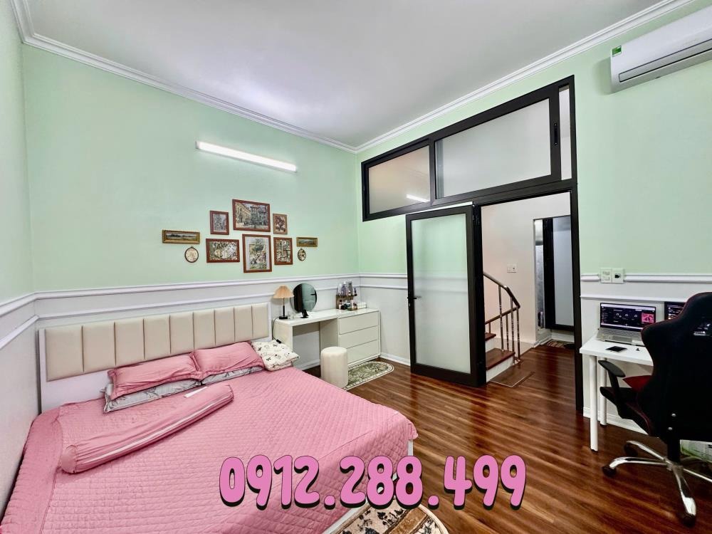 Bán nhà Hồng Hà, Hoàn Kiếm: 28m x 4T, 5.1 tỷ - Sân Chơi Lớn, Ô Tô Vào Sát Nhà