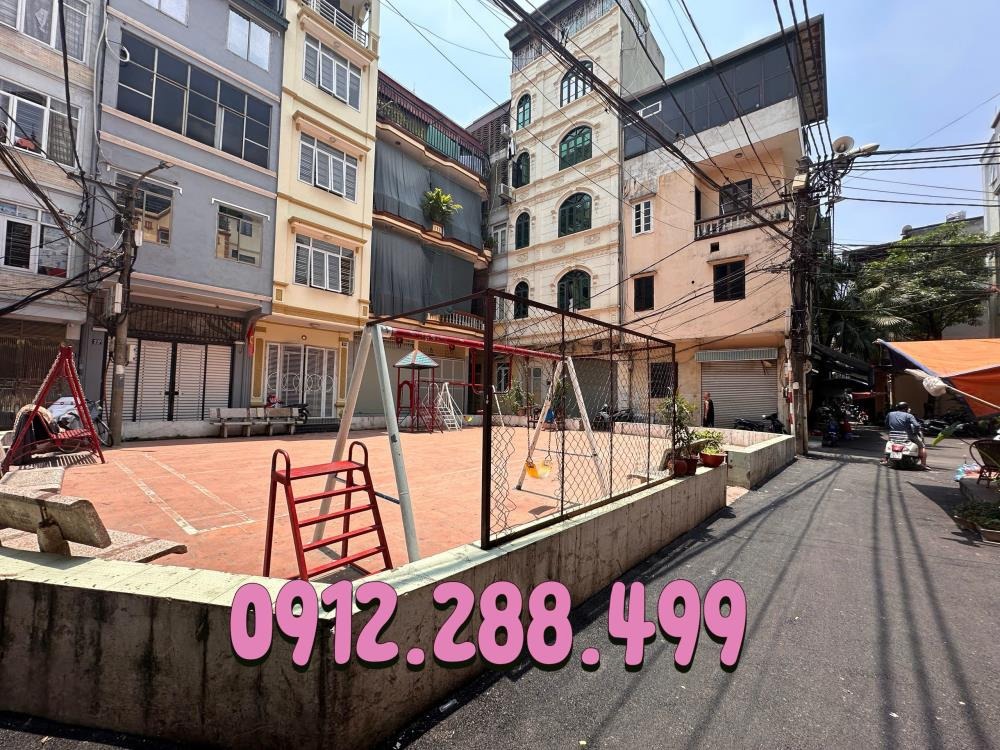 Bán nhà Hồng Hà, Hoàn Kiếm: 28m x 4T, 5.1 tỷ - Sân Chơi Lớn, Ô Tô Vào Sát Nhà