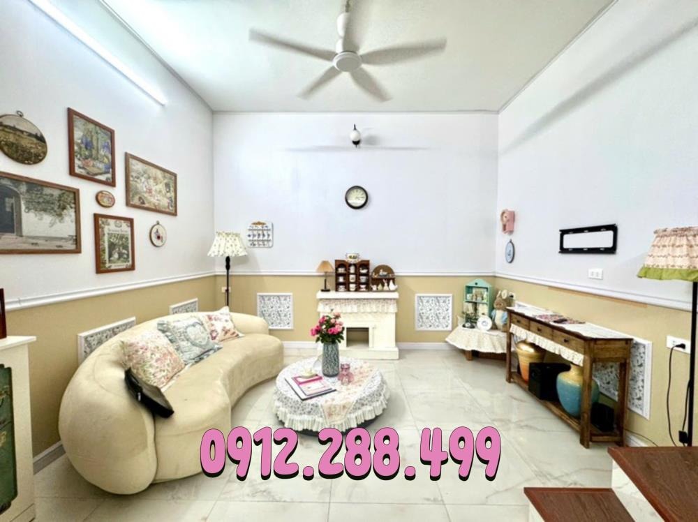 Bán nhà Hồng Hà, Hoàn Kiếm: 28m x 4T, 5.1 tỷ - Sân Chơi Lớn, Ô Tô Vào Sát Nhà