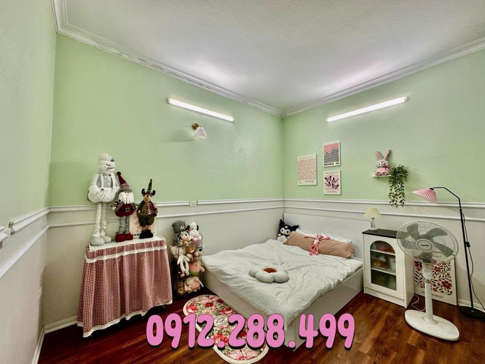 Bán nhà Hồng Hà, Hoàn Kiếm: 28m x 4T, 5.1 tỷ - Sân Chơi Lớn, Ô Tô Vào Sát Nhà