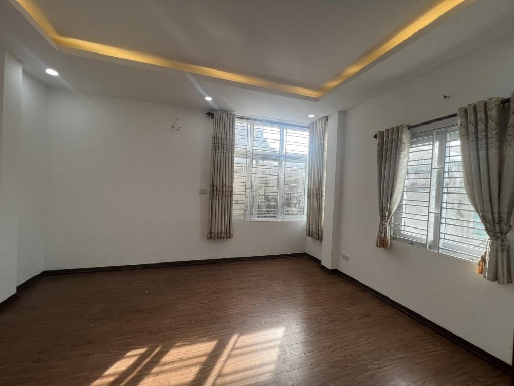 Mỹ Đình: Nhà 5 Tầng, Lô Góc 2 Thoáng, 6.55 Tỷ - Vị Trí Đắc Địa
