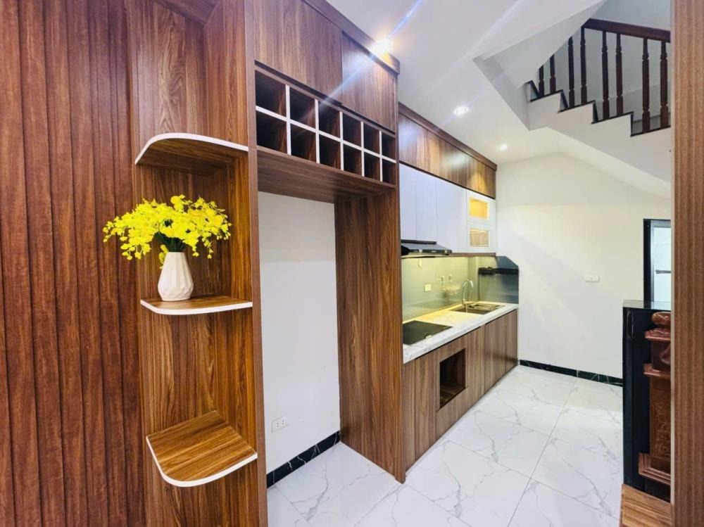 Nhà 5 Tầng, Mặt Tiền Rộng - Vị Trí Đắc Địa Tây Tựu, Giá Tốt
