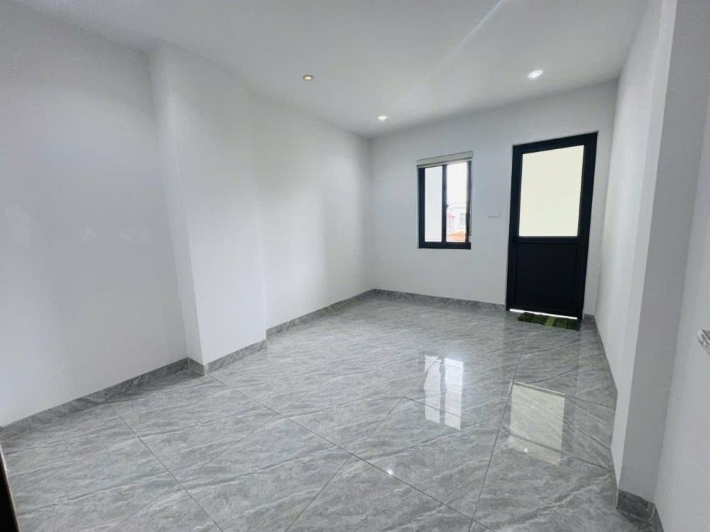 Nhà 5 Tầng, Mặt Tiền Rộng - Vị Trí Đắc Địa Tây Tựu, Giá Tốt